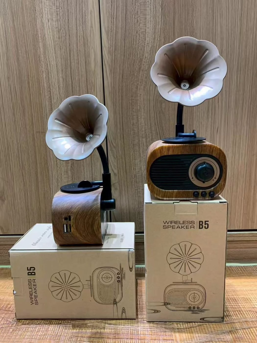 Gramofon Görünümlü Lamba